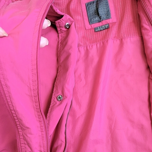Geox Respira Hooded Thermal Jacket in Pink Rose Size Small - Picture 11 of 17